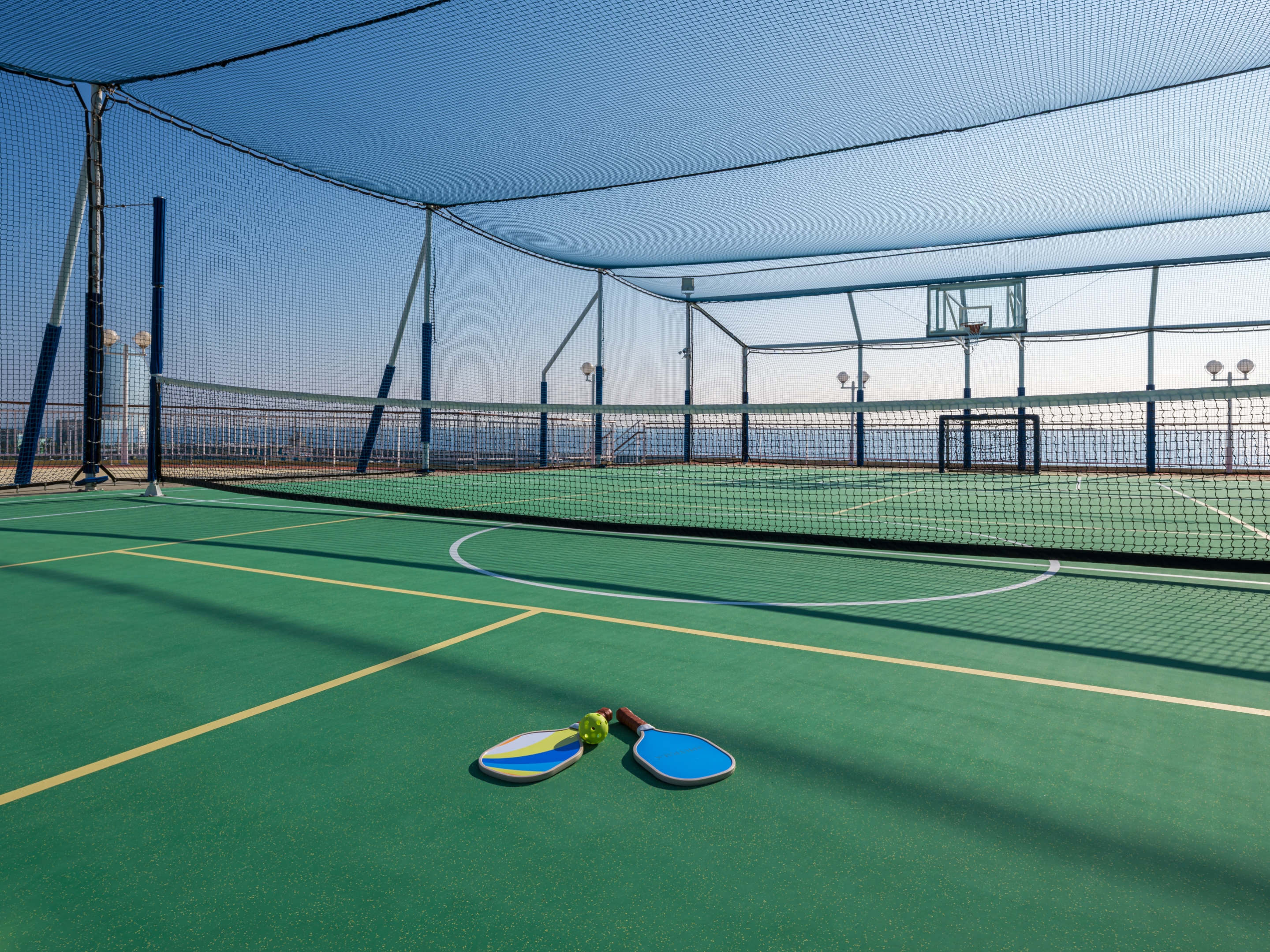 Norwegian Jewel - Sports Court.jpg